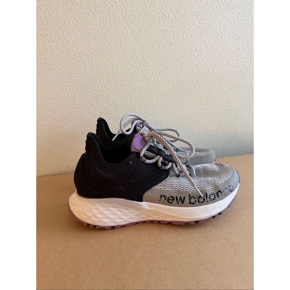 New Balance Women Size 8 Sneakers Shoe Fresh Foam Roav Trail Gray Black Mesh